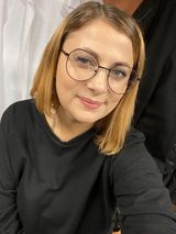 Foto pengguna Astrid342343