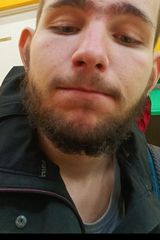 Foto pengguna michalhot22