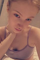 Foto pengguna nikolcianiki99