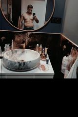 Foto pengguna BykuLechia777