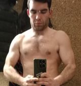 Foto pengguna YoungBigWhiteCock