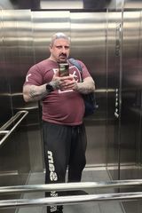 Foto pengguna rrzzeezznniikk