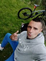 Foto pengguna Arturszajka