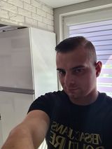 Foto pengguna piotrkielpin959