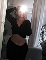 Foto pengguna Monikaa26