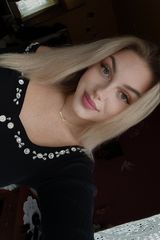 Foto pengguna Em1lkaaa