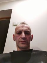 Foto pengguna Maciek01021987