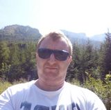 Foto pengguna r79365352