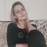 Foto pengguna incurableoptimist