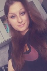 Foto pengguna Angelaaa25