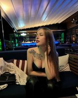 Foto pengguna klaudiaaaa669