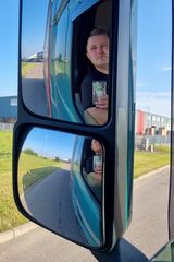 Foto pengguna Dyzioo95