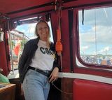 Foto pengguna magdallena