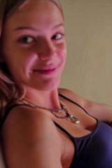 Foto pengguna bloondynaA