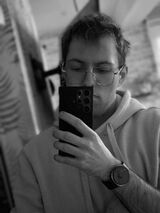 Foto pengguna Robert214