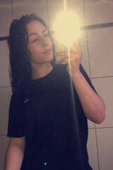 Foto pengguna wikiwikiwiczka09