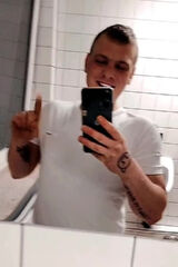 Foto pengguna zrytyty