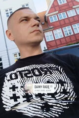 Foto pengguna krystekkrk