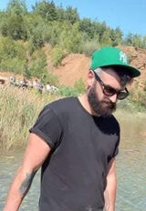 Foto pengguna BruceWayn3