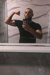 Foto penggunakarolekrds