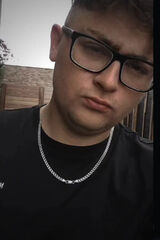 Foto pengguna krystiannawrocki27