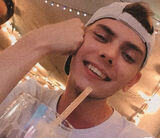 Foto pengguna niepisaniee