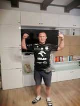 Foto pengguna Lary51