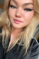 Foto pengguna adziuszkaaa1804