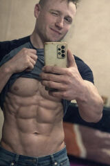 Foto pengguna djavatar00