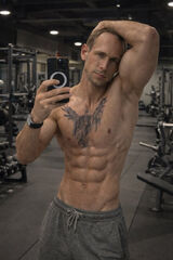 Foto pengguna Adiq93