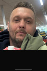 Foto pengguna Pawelllll40