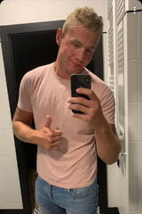 Foto pengguna Robert0s