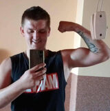 Foto pengguna Adrian42069