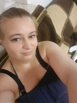 Foto pengguna kszmel8421996