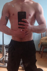 Foto pengguna maaati58337