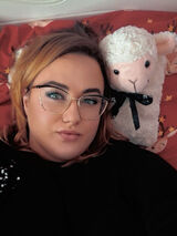 Foto pengguna Angelina9523