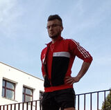 Foto pengguna adrianlegia1999