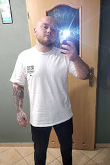 Foto pengguna Michuxyz