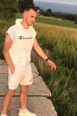 Foto pengguna adamik1233