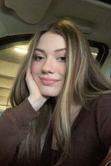 Foto pengguna KaroolaaO