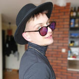 Foto pengguna wifek97