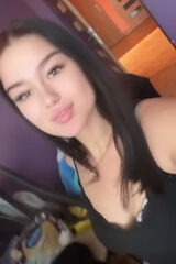 Foto pengguna oliwiaoliwia555