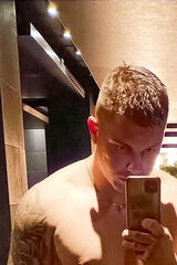 Foto pengguna Danieeelll