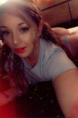 Foto pengguna Karolinkasexyyy