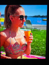 Foto pengguna Annie02i