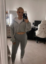 Foto pengguna klaudynaa04