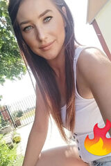 Foto pengguna Aniaaa1904