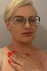 Foto pengguna OnaXXYZ