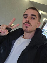 Foto pengguna RobertBerlin95