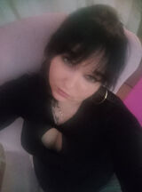 Foto pengguna monikaartur1985145